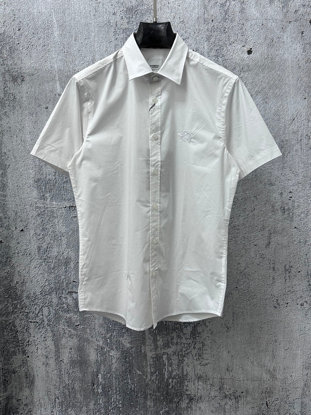 Burberry short-sleeve shirt, white cotton, pointed collar and button front placket