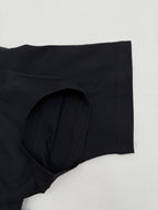 Black short-sleeve T-shirt with side curved hem and stitched seams