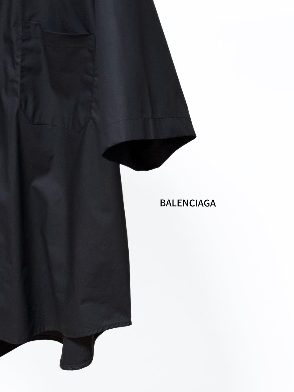 Men's short-sleeve button-up shirt, black, hem and sleeve with chest pocket corner