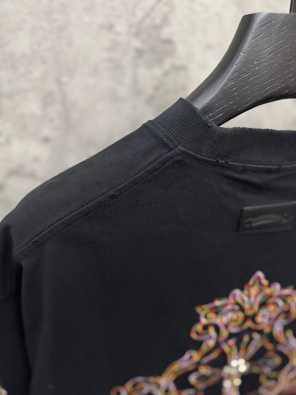 Black short-sleeve T-shirt with crew neck and small back label detail