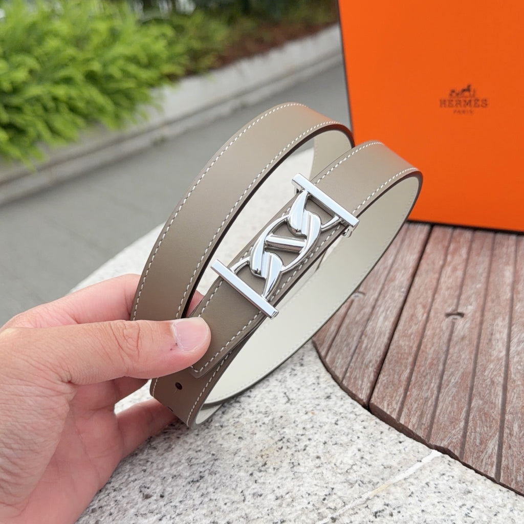 Hermes leather belt, taupe, silver-tone H buckle with metal keeper and prong.