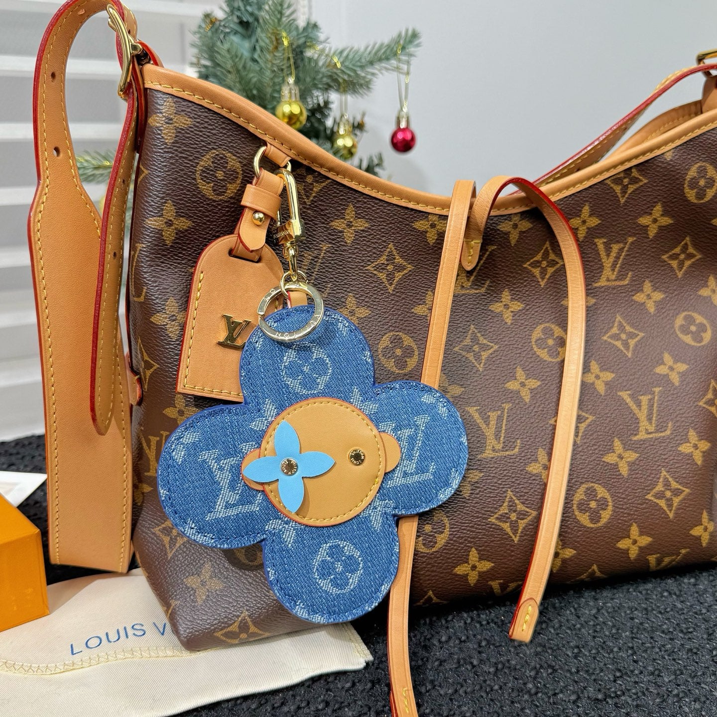 Louis Vuitton Accessories