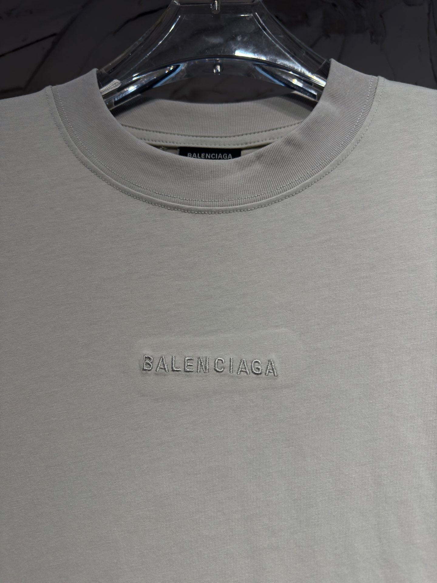 Balenciaga crewneck T-shirt, light gray, neckline with printed logo