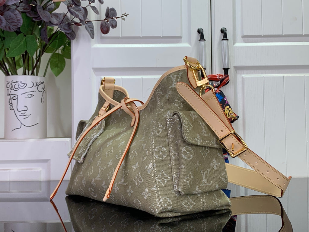Olive monogram hobo bag with crossbody strap and gold-tone hardware