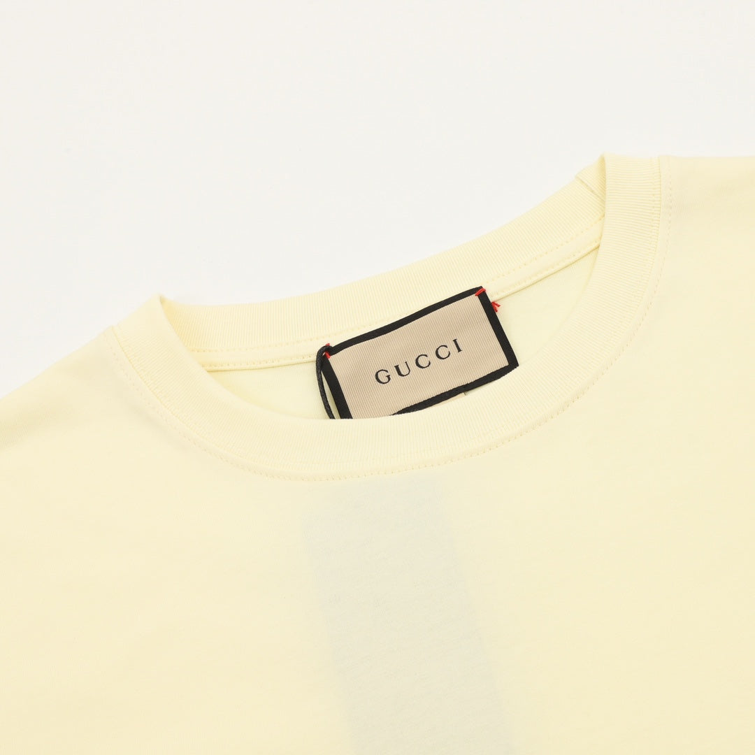 Gucci short-sleeve T-shirt neckline, pale yellow with Gucci size label