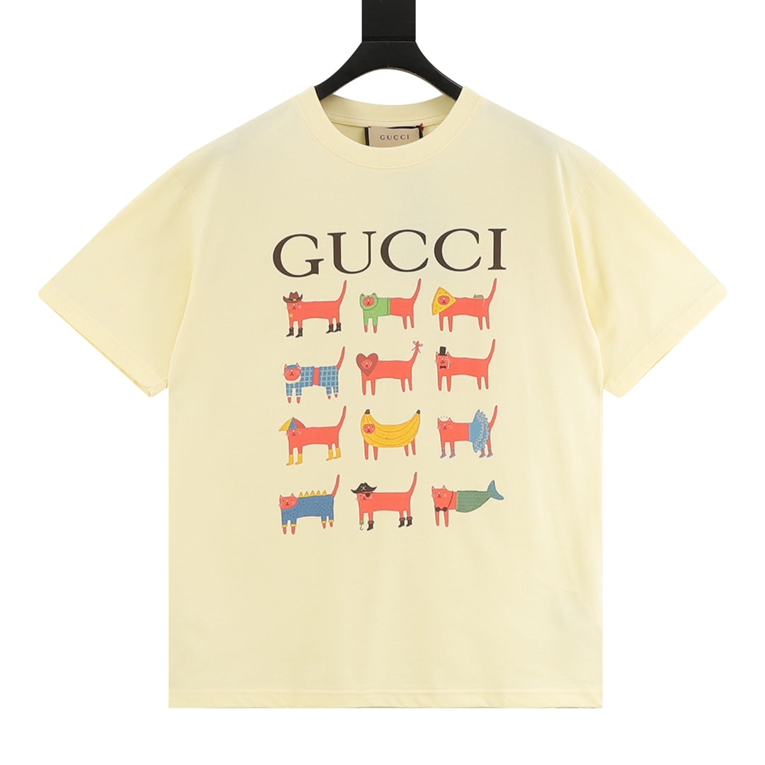 Kids short-sleeve T-shirt in pale yellow with Gucci logo and colorful dog graphic
