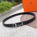 Hermes belt in dark leather with silver-tone buckle and chain-link detail