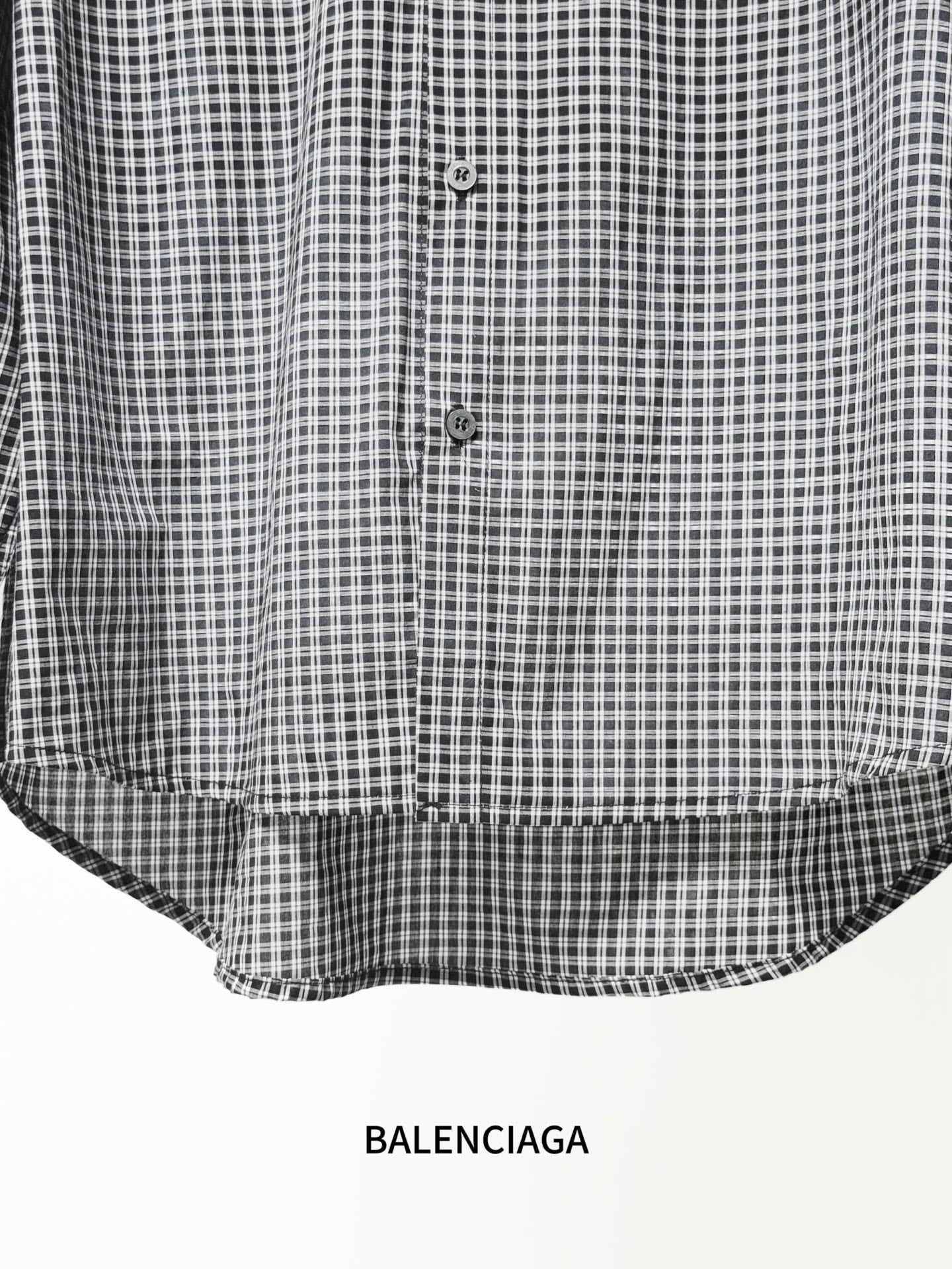 Checkered shirt hem with button-front placket and long-sleeve cuff