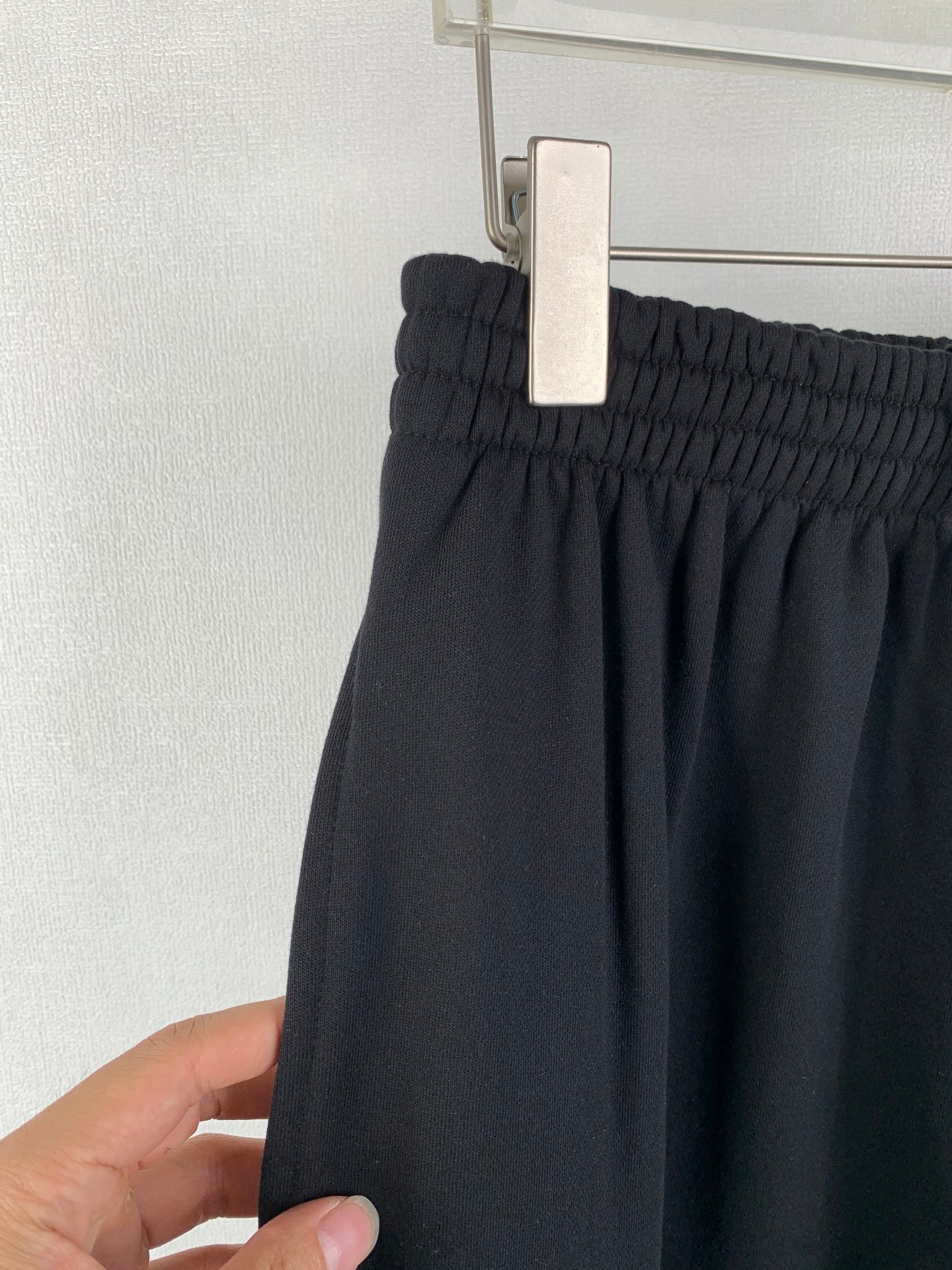 Balenciaga pants with elastic waist and dark front pleats