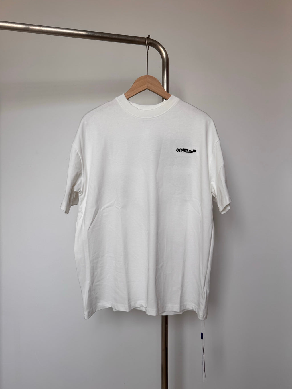 OffWhite logo T-shirt, off-white crew neck with small chest text