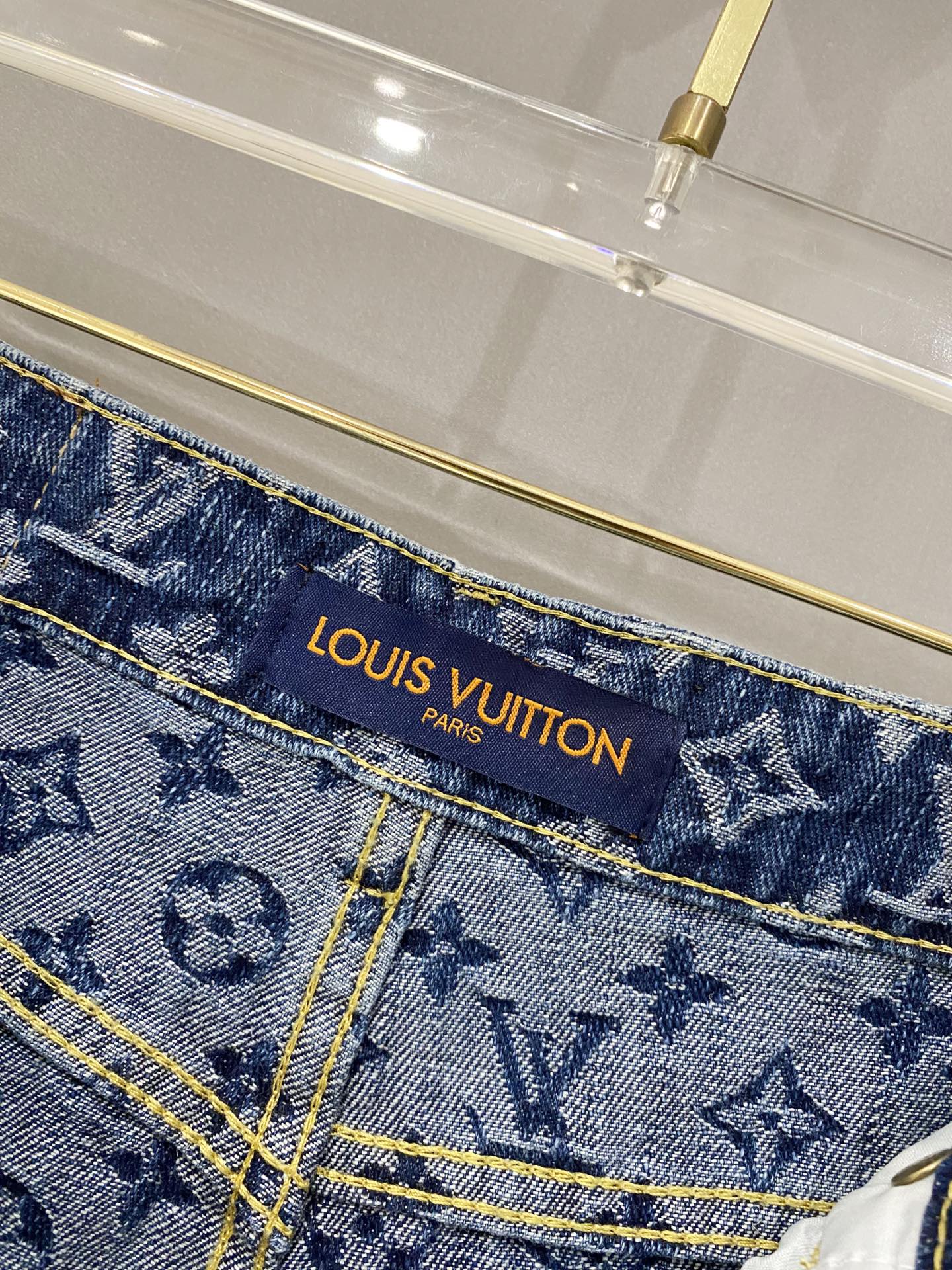 Louis Vuitton Clothes short