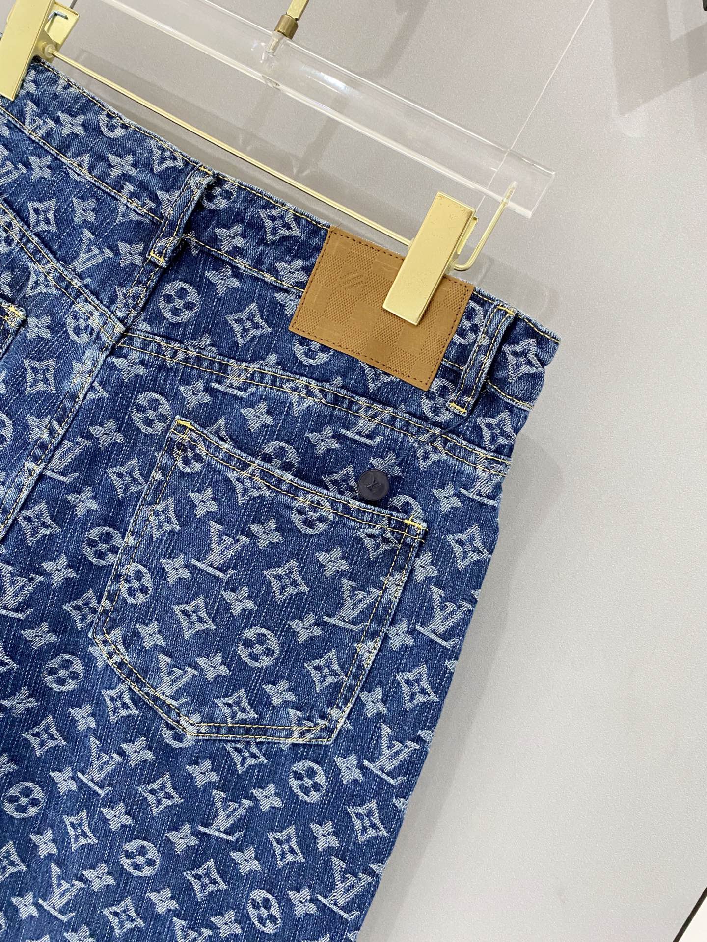 Louis Vuitton Clothes short