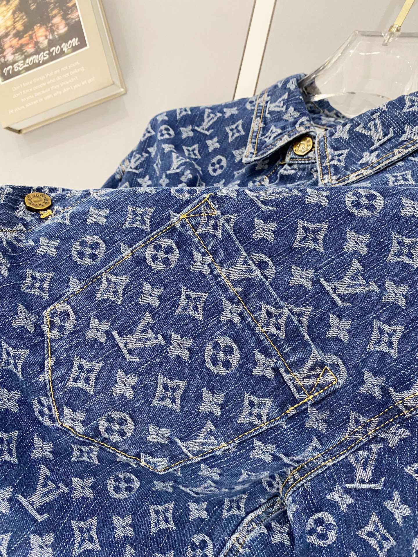 Louis Vuitton Clothes short