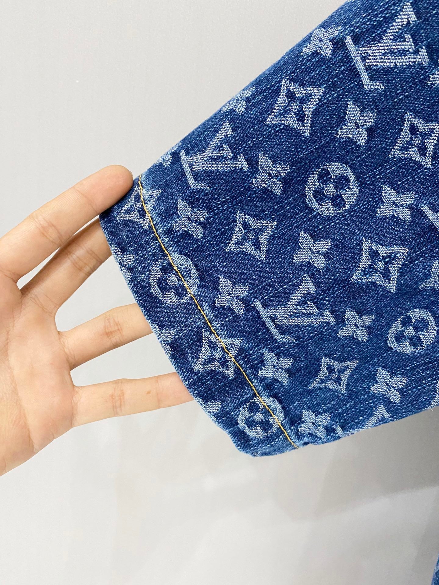 Louis Vuitton Clothes short