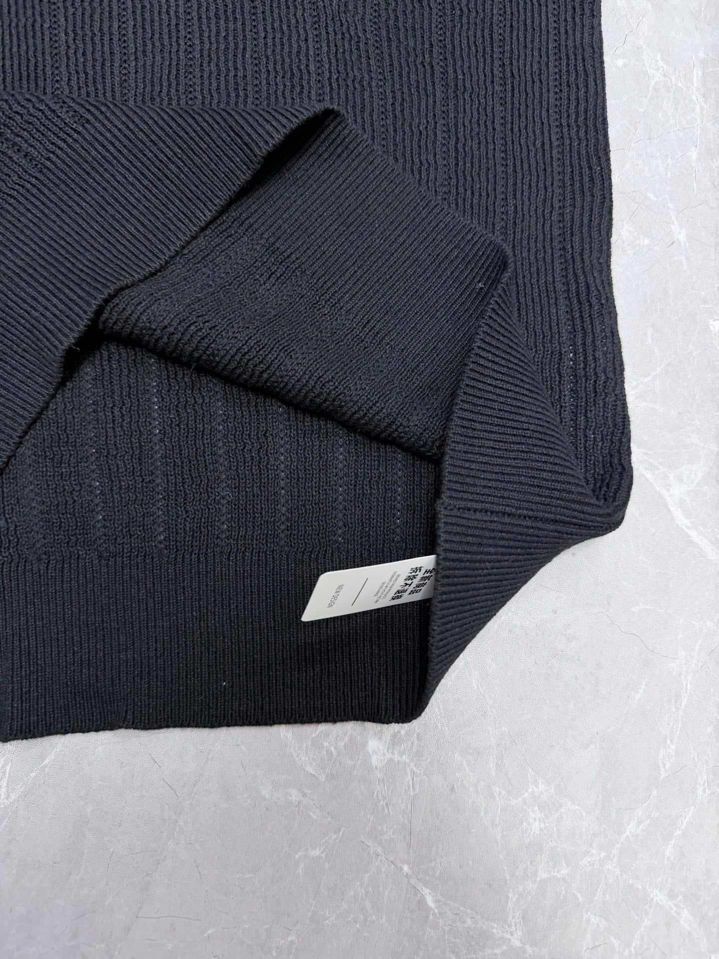Ralph Lauren knit cuff and side hem in dark charcoal with ribbed texture