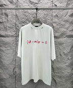 Short-sleeve T-shirt in white with red graphic print and crew neck
