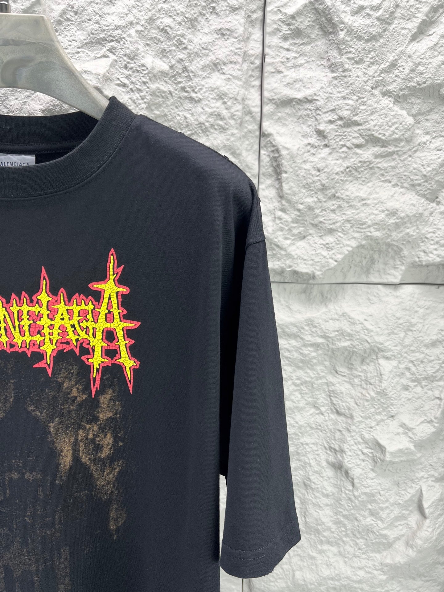 Balenciaga dark short-sleeve T-shirt with left chest logo print