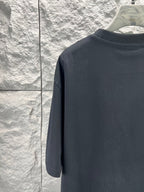 Balenciaga dark short-sleeve T-shirt, plain back and sleeves