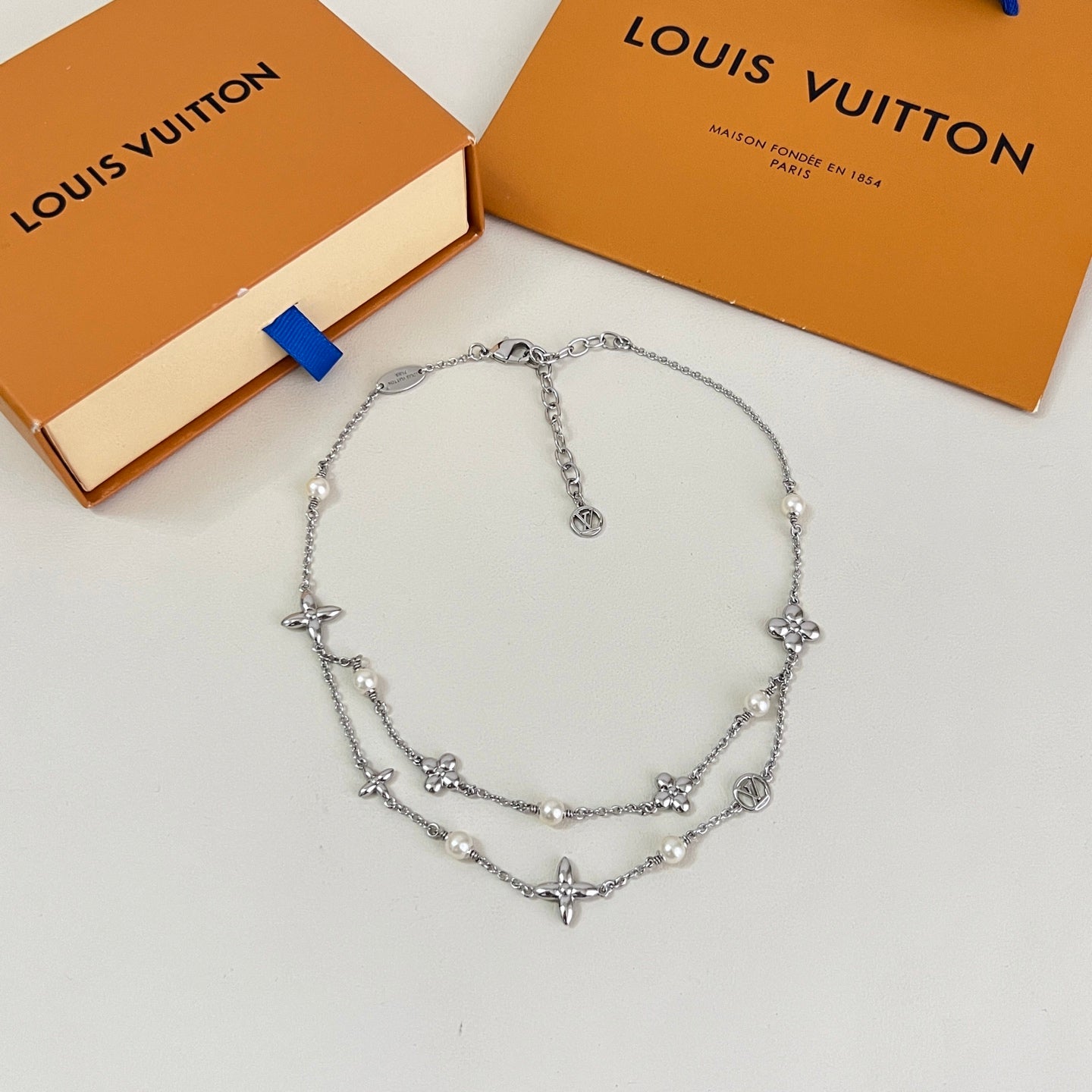 Louis Vuitton Accessories