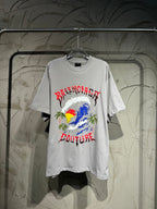 Light gray short-sleeve T-shirt with colorful logo graphic and palm trees