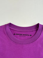 Chrome short-sleeve T-shirt neckline, purple with printed collar text inside