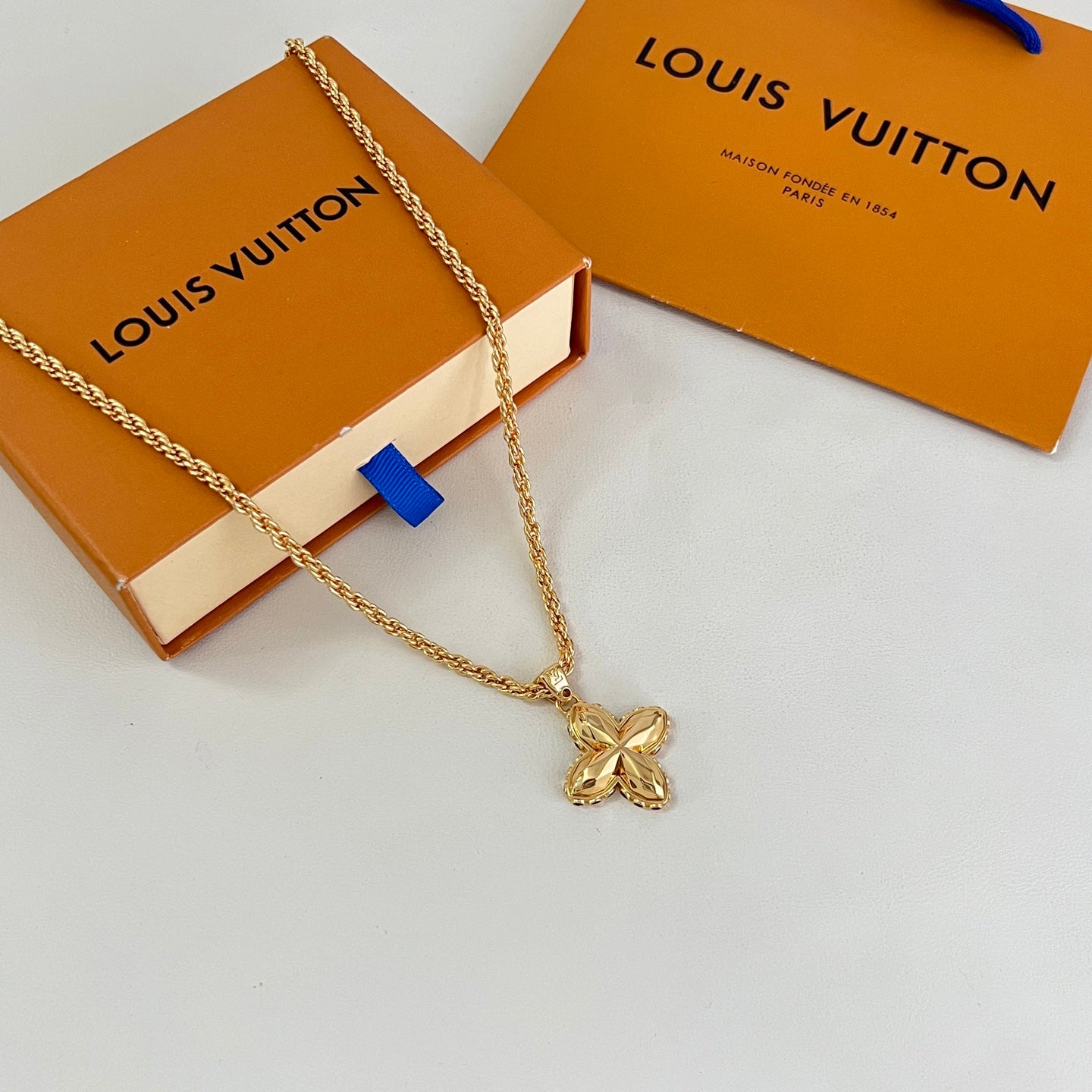 Louis Vuitton Accessories
