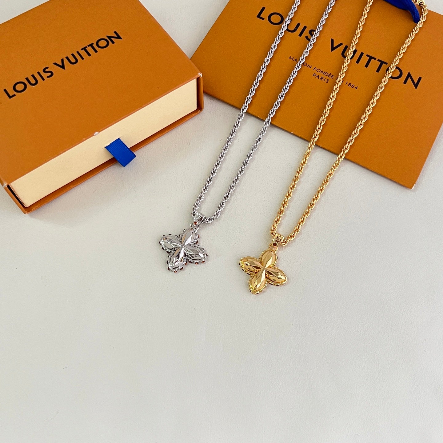 Louis Vuitton Accessories