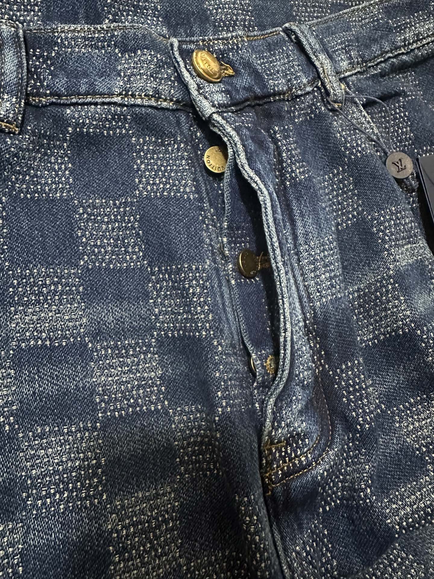 Denim check-pattern waistband with drawstring and gold-toned buttons
