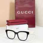 Gucci acetate glasses with black frame and black temples, clear lenses