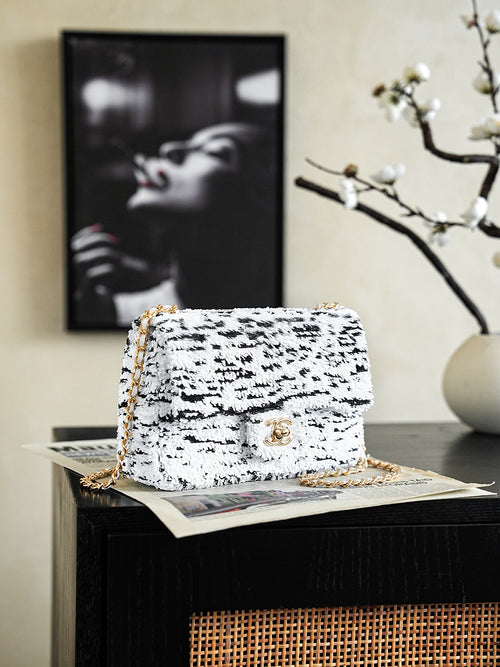 Chanel tweed flap shoulder bag, white black speckled, gold top clasp and chain