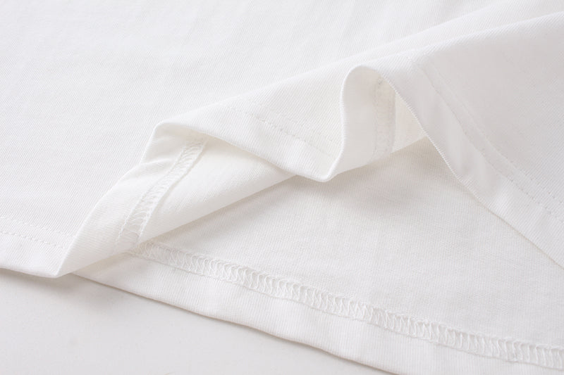 White T-shirt side seam and hem stitching