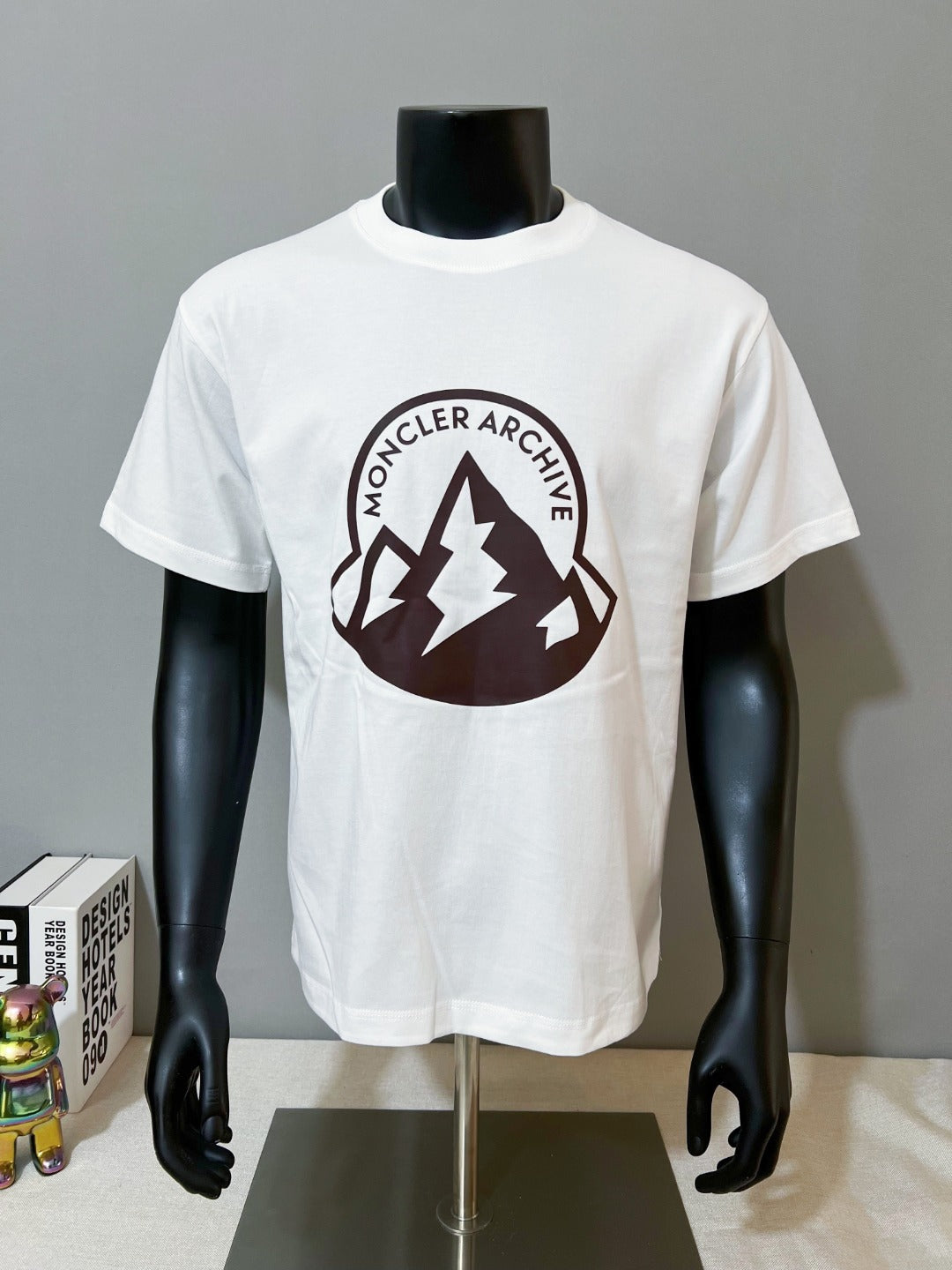 White Moncler short-sleeve T-shirt with large 'Moncler Archive' chest logo