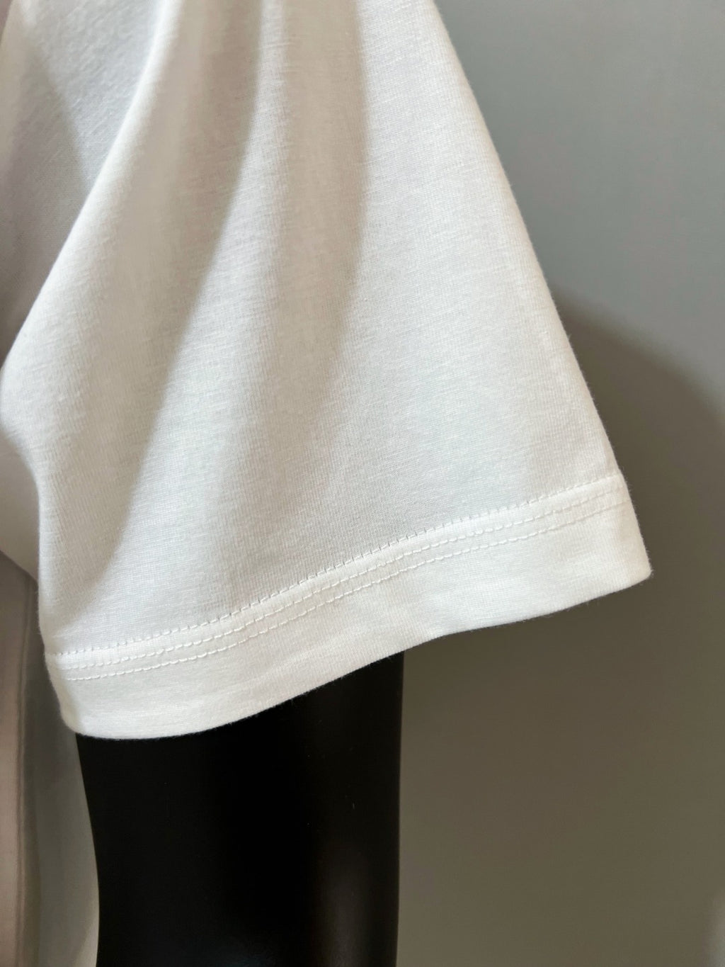 White T-shirt short sleeve hem with stitched edge