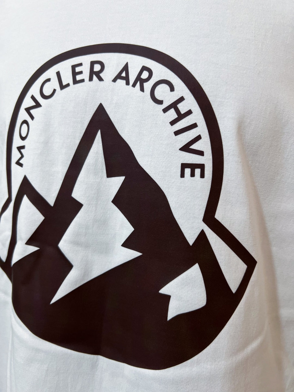 Moncler Archive logo print on white T-shirt