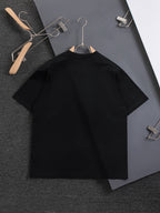 Black short-sleeve T-shirt, crew neck and relaxed fit