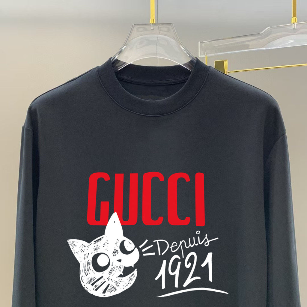 Dark long-sleeve crewneck T-shirt chest print with GUCCI and 1921 graphic