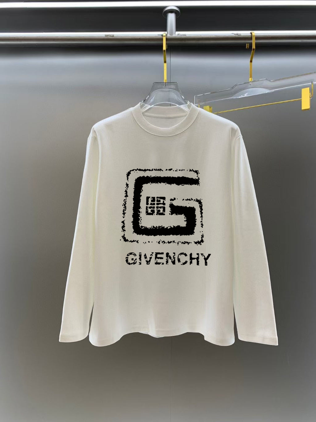 White Givenchy graphic crewneck sweatshirt with large front logo