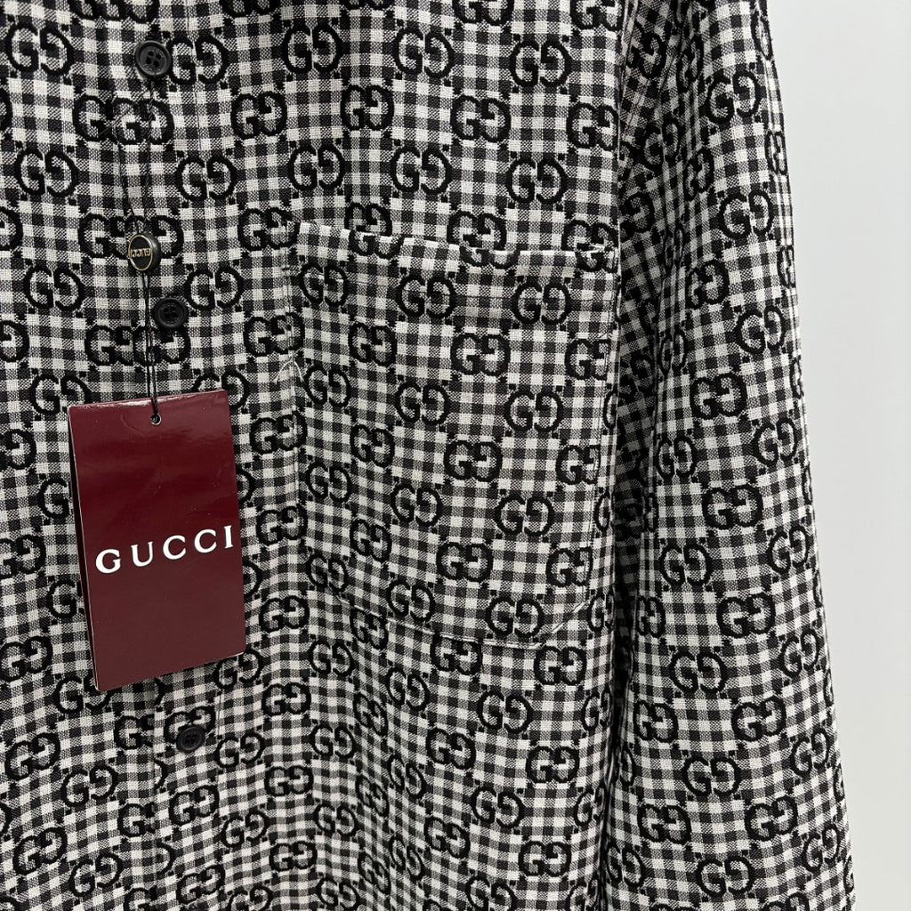 Gucci-pattern long-sleeve shirt with front button placket and hanging logo tag