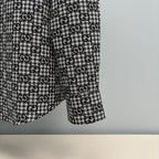 Gucci-pattern long-sleeve shirt sleeve cuff and hem detail in black and white