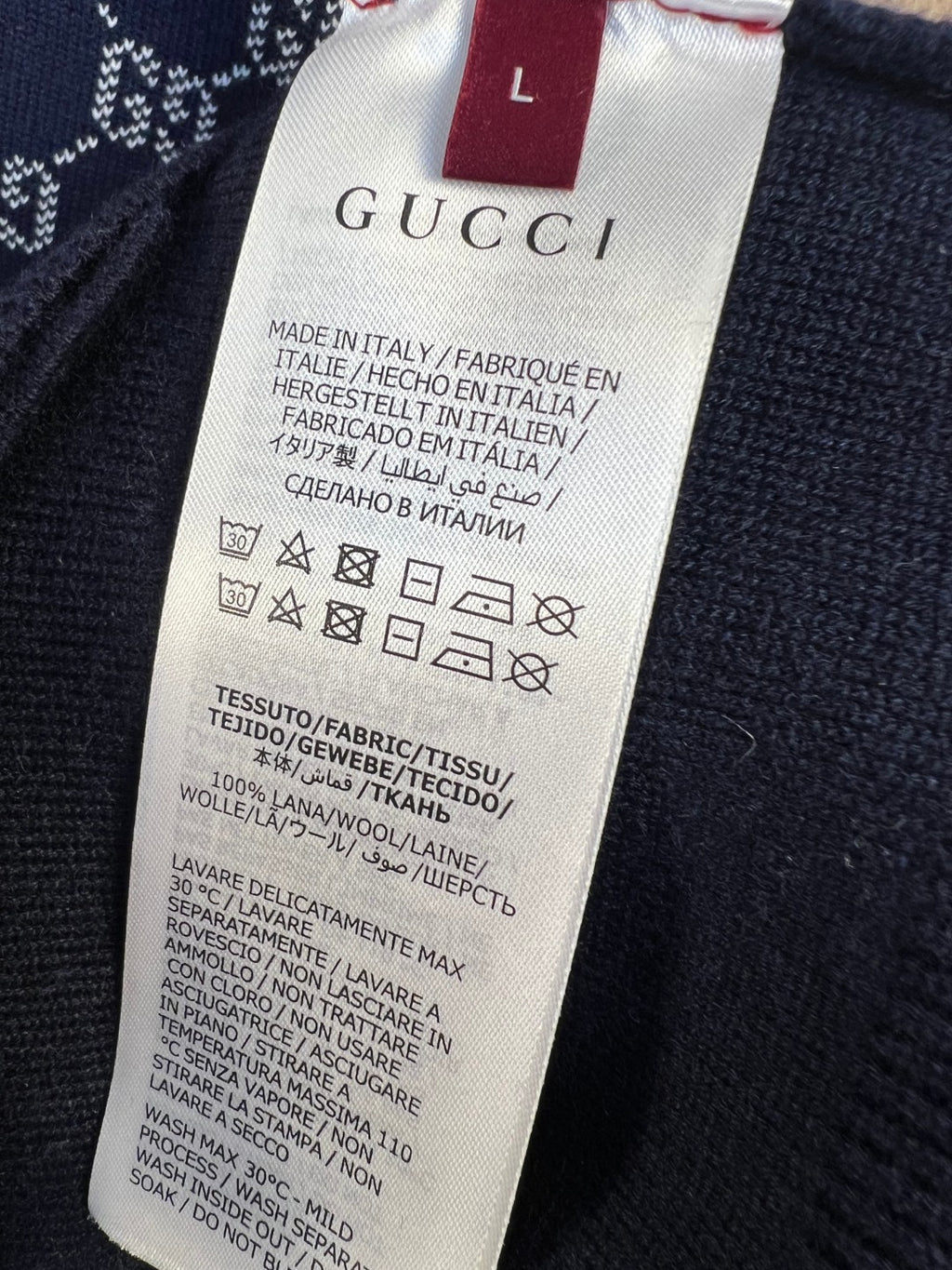 Gucci knit cardigan size L care label at interior collar
