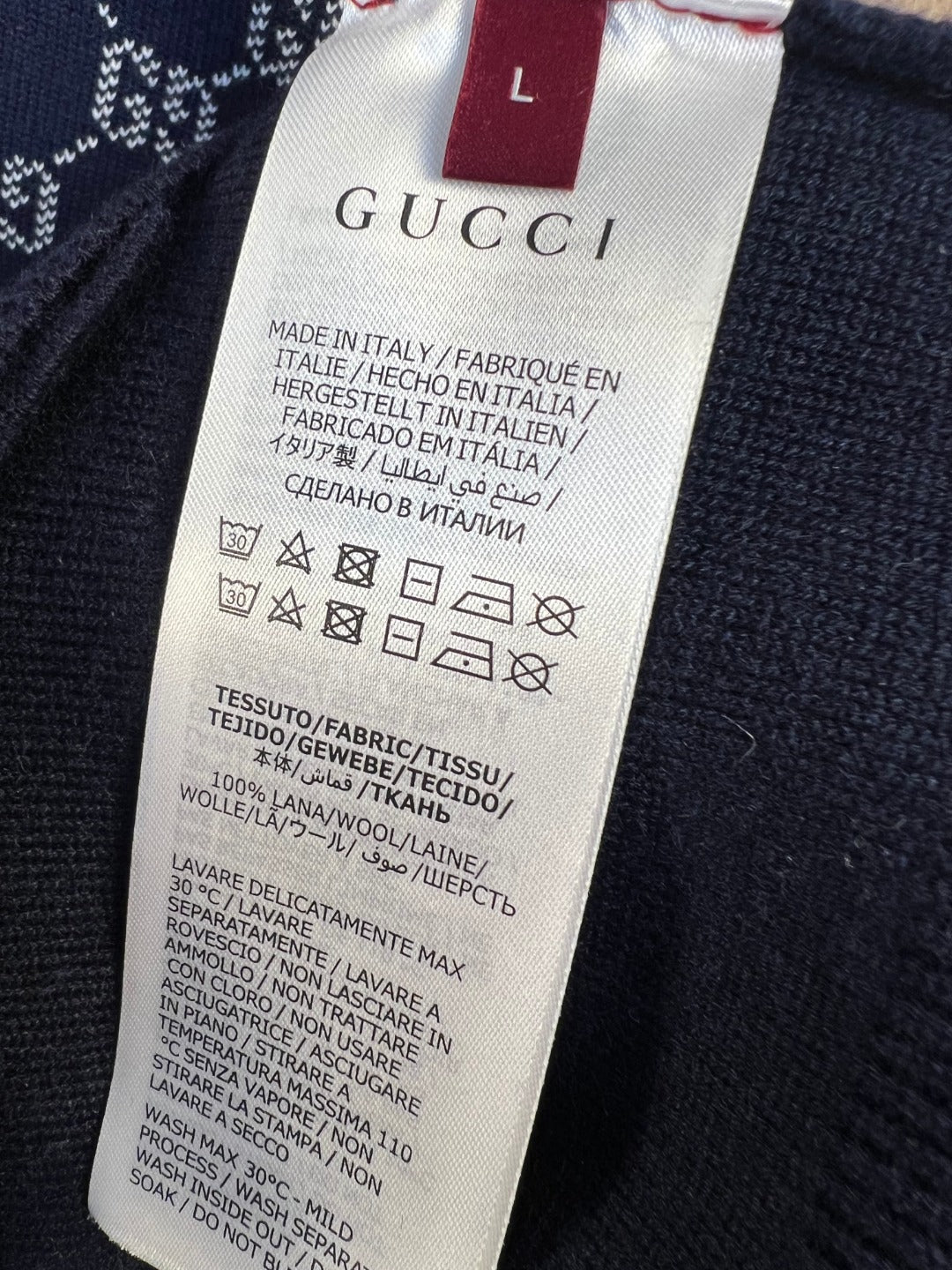 Gucci knit cardigan size L care label at interior collar