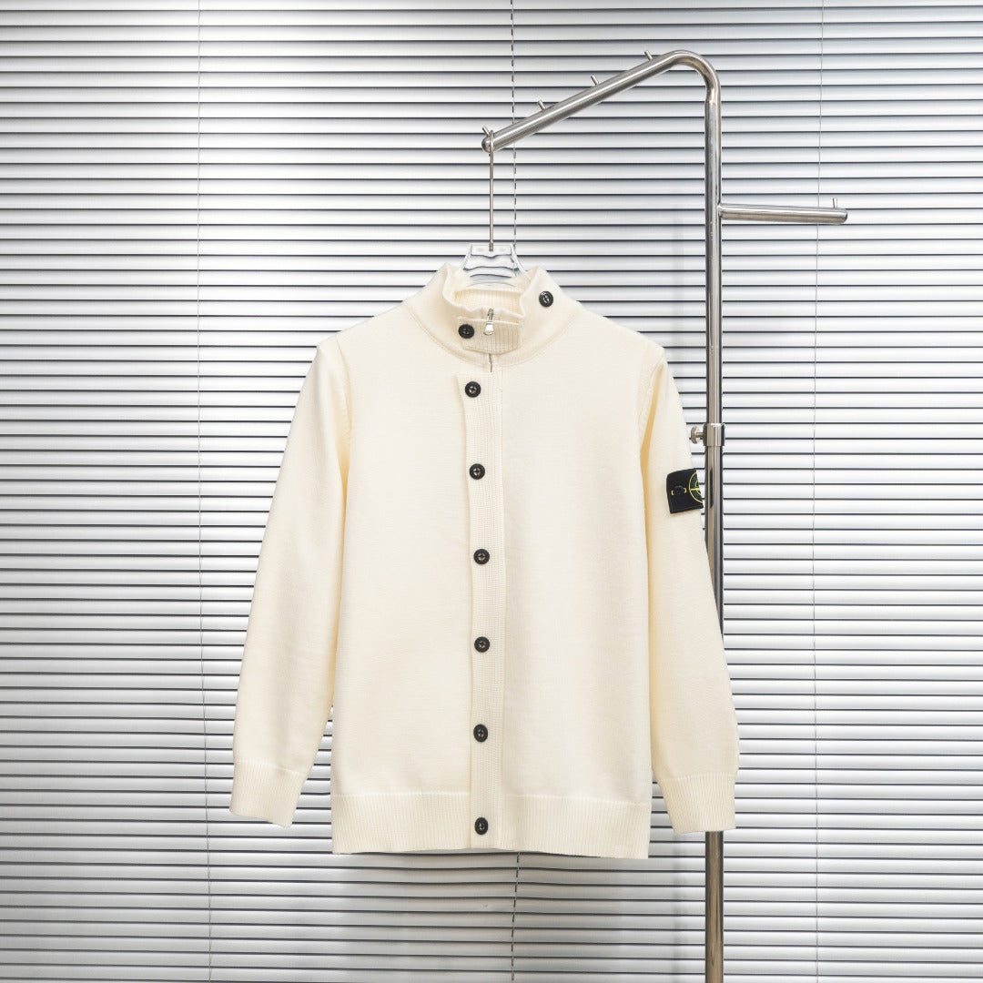 Clothes Stone Island