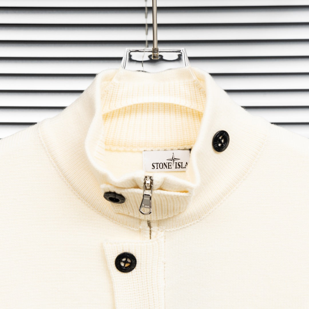 Clothes Stone Island