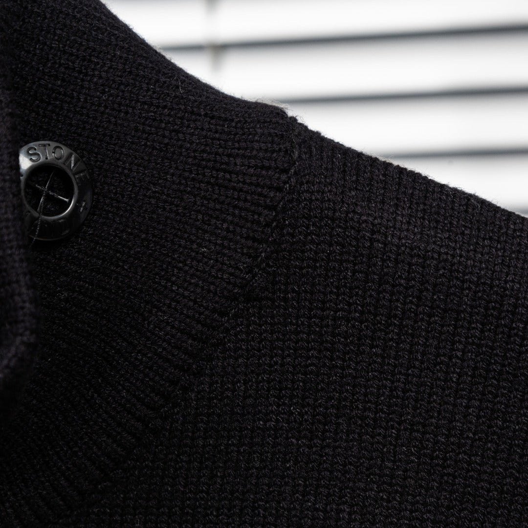 Clothes Stone Island