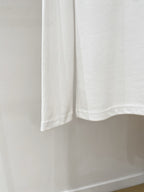 White long-sleeve T-shirt with straight hem