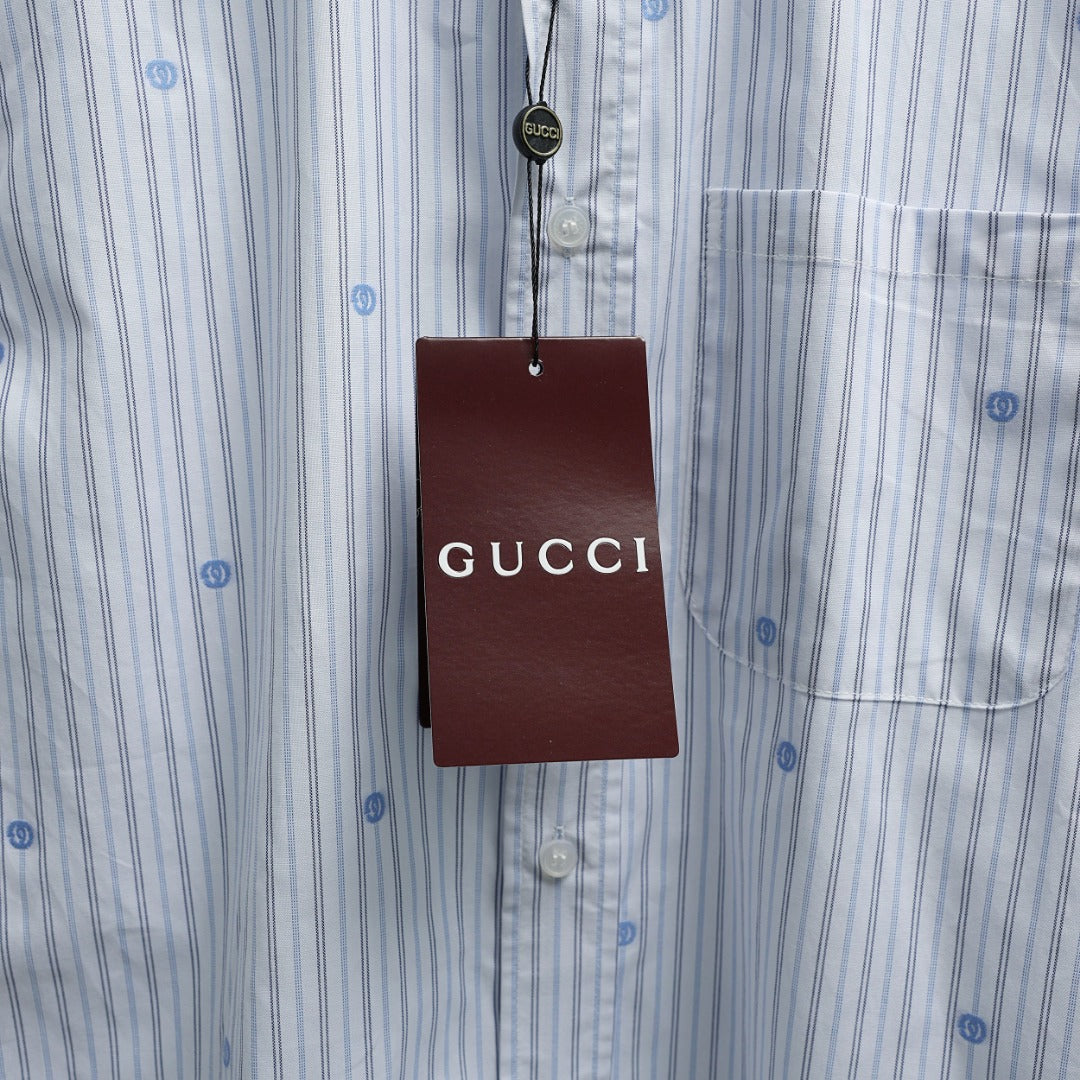 Short-sleeve striped shirt with chest pocket and hanging Gucci tag