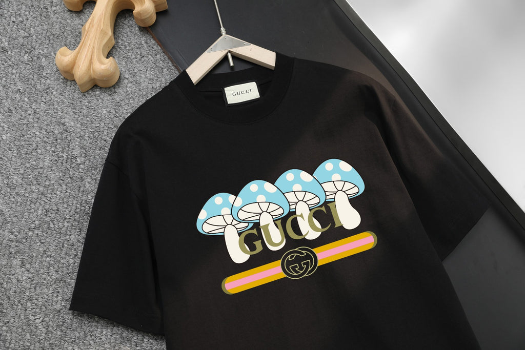 Black Gucci T-shirt with colorful graphic logo print on chest