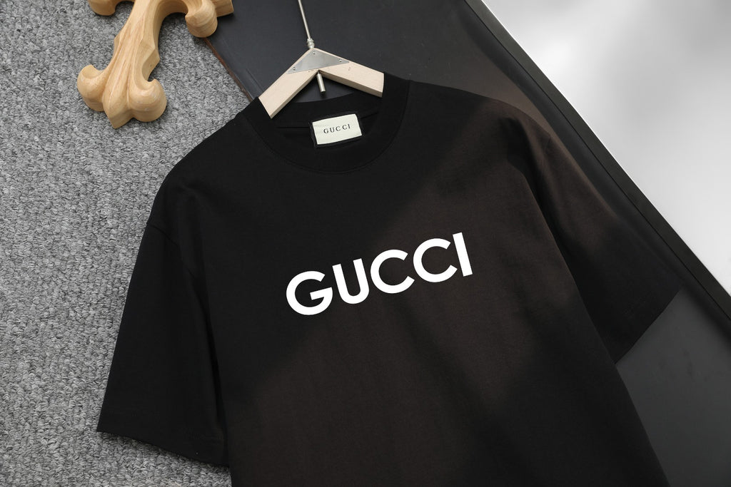 Black Gucci T-shirt with GUCCI logo, crew neck