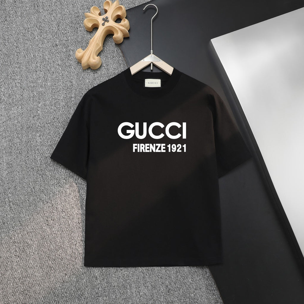Black short-sleeve T-shirt with GUCCI FIRENZE 1921 front print
