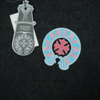 Short-sleeve T-shirt with large round logo patch print and care tag